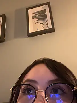 Snapshot of ValentinaOrtiz3 chatting on 04-29-26, 03:21 ValentinaOrtiz3 online show from 04-29-26, 03:21