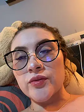Snapshot of ValentinaOrtiz3 chatting on 05-25-26, 11:25 ValentinaOrtiz3 online show from 05-25-26, 11:25