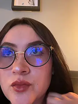 Snapshot of ValentinaOrtiz3 chatting on 05-07-26, 10:46 ValentinaOrtiz3 online show from 05-07-26, 10:46