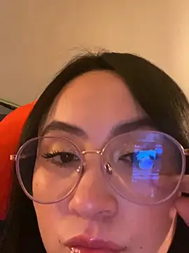 ValentinaOrtiz3 online show from 10-24-25, 01:26