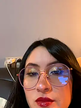 ValentinaOrtiz3 online show from 12-02-25, 01:50