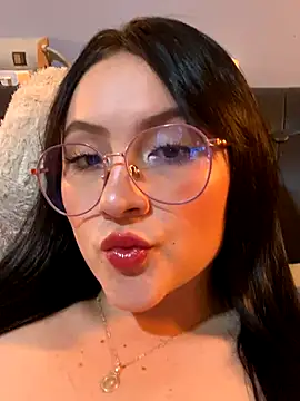 ValentinaOrtiz3 online show from 09-30-25, 01:11