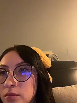 ValentinaOrtiz3 online show from 02-15-26, 02:23