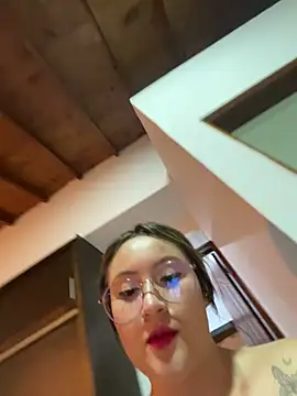 ValentinaOrtiz3 online show from 02-19-25, 04:12