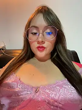 ValentinaOrtiz3 online show from 03-09-25, 03:22