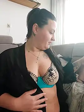 justtess online show from 03-21-25, 08:17