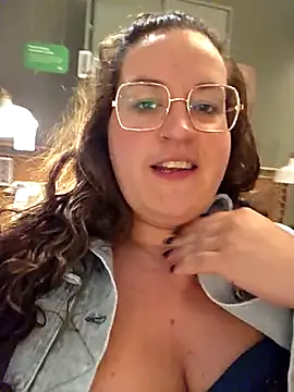 justtess online show from 09-15-25, 02:39