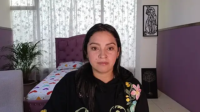 Snapshot of sweet_ahinara chatting on 10-08-25, 07:14 sweet ahinara online show from 10-08-25, 07:14
