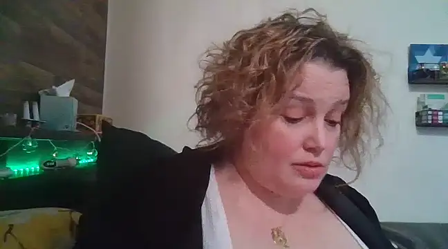 Jezebel888 online show from 02-26-25, 04:49