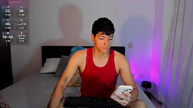  JacobMiller   online show from 10-05-25, 10:22