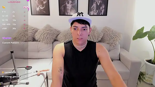  JacobMiller   online show from 02-10-25, 11:45