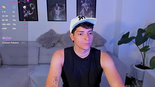  JacobMiller   online show from 02-18-25, 04:37