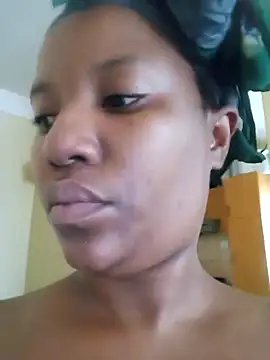 Snapshot of Coco_Nile chatting on 03-06-25, 04:52 Coco Nile online show from 03-06-25, 04:52