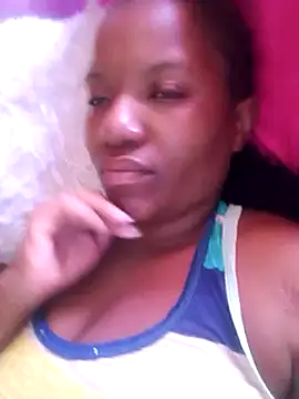 Snapshot of Coco_Nile chatting on 03-19-25, 11:39 Coco Nile online show from 03-19-25, 11:39