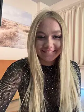 Snapshot of _Loneve__ chatting on 02-20-25, 02:29  Loneve   online show from 02-20-25, 02:29