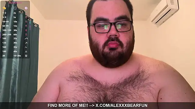Snapshot of alexxxbear chatting on 02-12-26, 12:21 alexxxbear online show from 02-12-26, 12:21