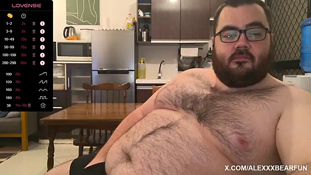 Snapshot of alexxxbear chatting on 11-12-25, 11:58 alexxxbear online show from 11-12-25, 11:58