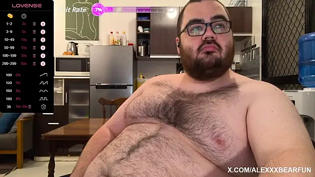 Snapshot of alexxxbear chatting on 10-28-25, 07:02 alexxxbear online show from 10-28-25, 07:02
