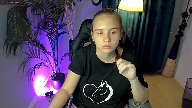 Lika 0ne online show from 10-04-25, 12:28