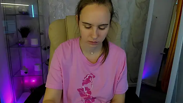 Lika 0ne online show from 10-26-25, 11:10