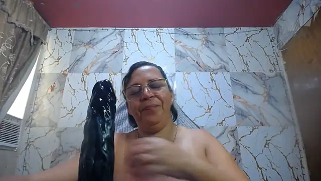 Snapshot of alina_maturehot chatting on 06-28-26, 06:58 alina maturehot online show from 06-28-26, 06:58