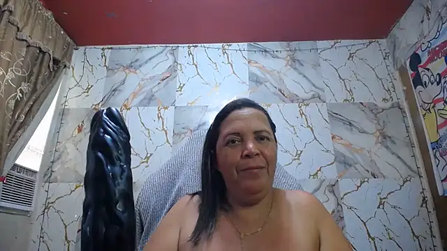 Snapshot of alina_maturehot chatting on 06-17-26, 09:25 alina maturehot online show from 06-17-26, 09:25