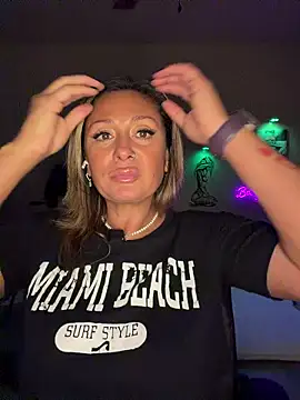 bossyroxy84 online show from 11-30-25, 11:05