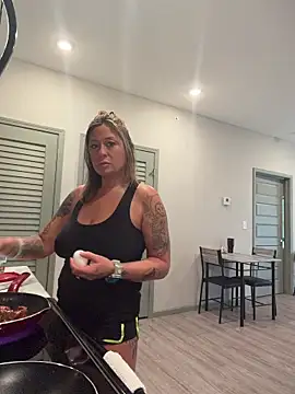 bossyroxy84 online show from 03-27-26, 05:36