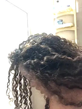 Anitta bell online show from 12-18-25, 08:01