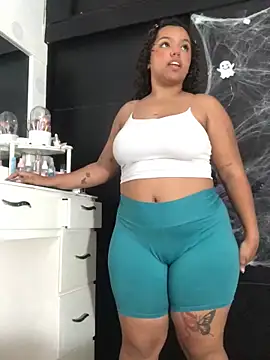 Anitta bell online show from 10-09-25, 01:06
