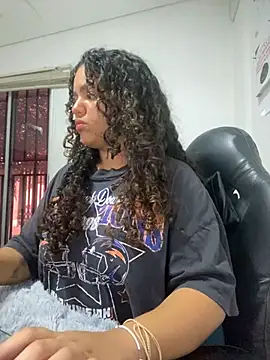 Anitta bell online show from 02-13-25, 01:15