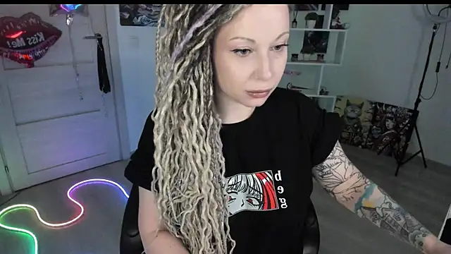 HoneySallyMoore online show from 04-05-26, 08:04