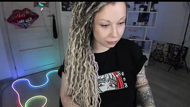 HoneySallyMoore online show from 04-12-26, 08:12