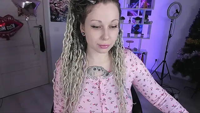 HoneySallyMoore online show from 11-14-25, 11:08