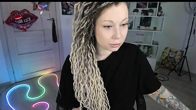 HoneySallyMoore online show from 03-01-26, 04:51