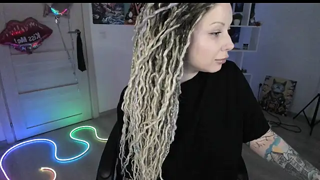 HoneySallyMoore online show from 03-20-26, 04:30