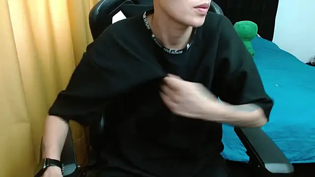 Snapshot of duo_peludoo chatting on 12-18-25, 06:23 duo peludoo online show from 12-18-25, 06:23