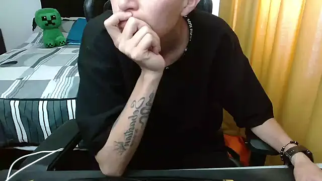 Snapshot of duo_peludoo chatting on 04-22-26, 03:52 duo peludoo online show from 04-22-26, 03:52