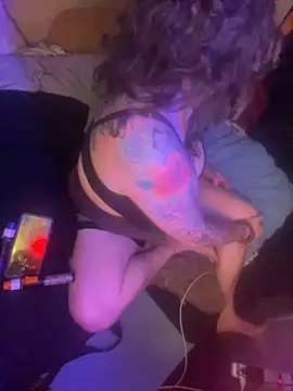 favoritestepsis online show from 11-28-25, 03:50