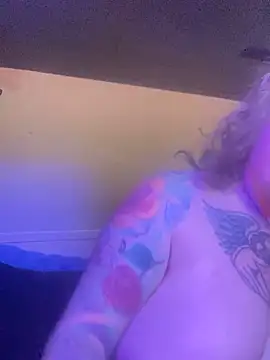 favoritestepsis online show from 11-29-25, 05:46