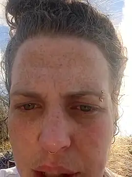 favoritestepsis online show from 11-18-25, 08:12