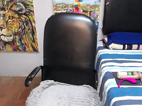 AfricanChinese online show from 11-06-25, 09:13