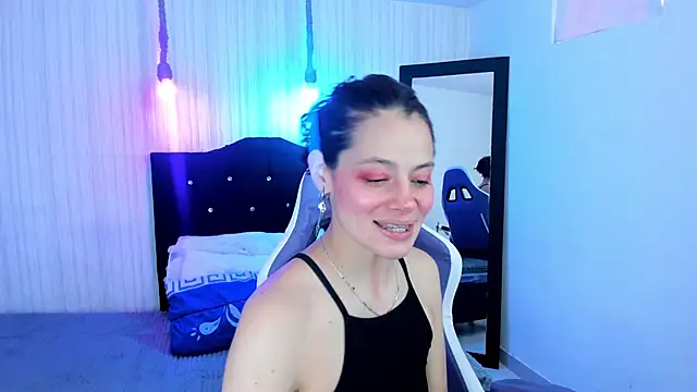 nicky angel1 online show from 12-18-25, 06:45