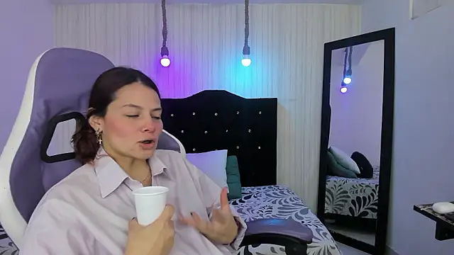 nicky angel1 online show from 02-24-26, 08:21