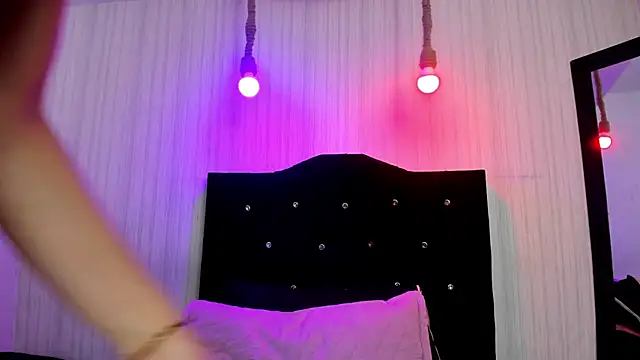 nicky angel1 online show from 10-13-25, 06:42