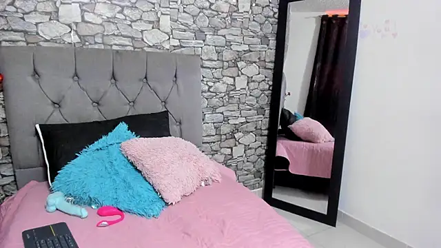 nicky angel1 online show from 09-24-25, 06:36