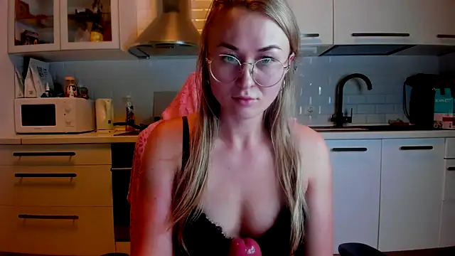 your Goddess Eva online show from 10-27-25, 05:47