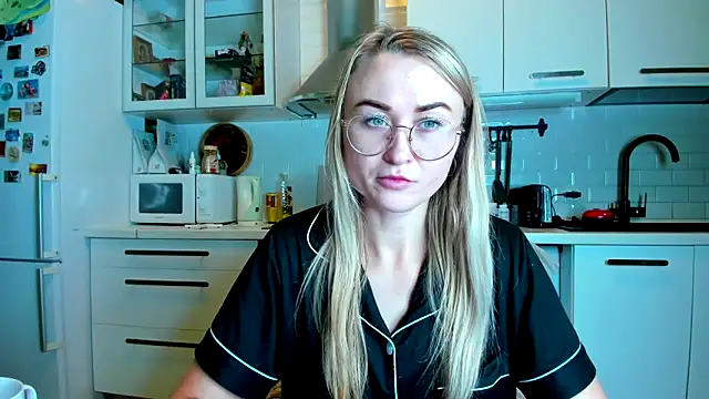 your Goddess Eva online show from 11-18-25, 08:45