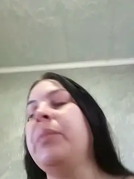 Greta Tamar online show from 11-20-25, 06:03