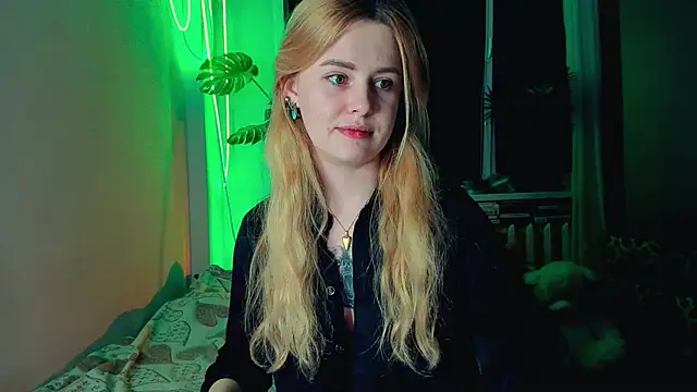 Snapshot of Alexa_Pirs chatting on 03-14-25, 10:38 Alexa Pirs online show from 03-14-25, 10:38